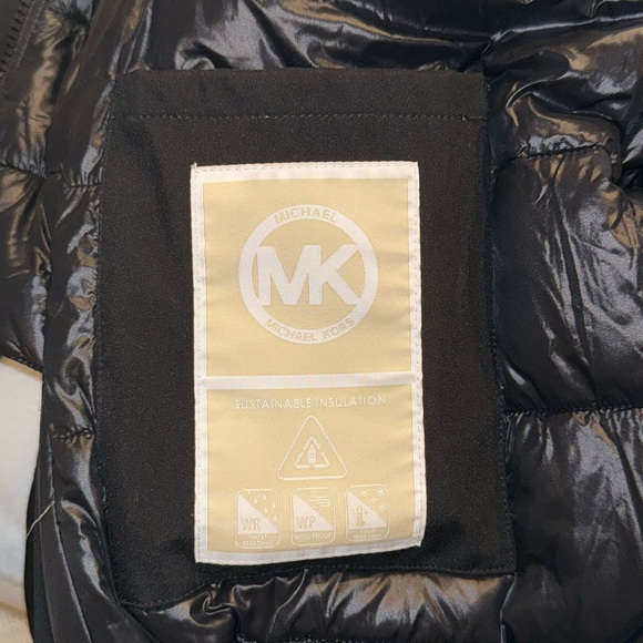 Black Michael Kors, jacket size medium great conditions - Picture 2 of 10